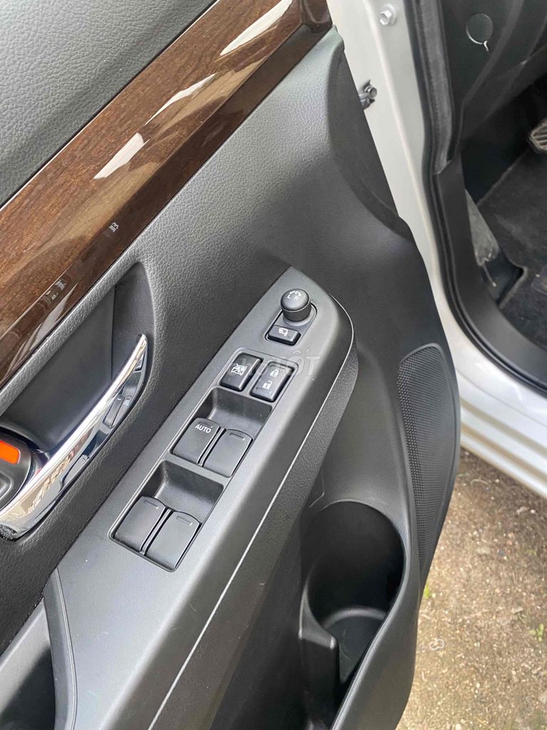 Suzuki Ertiga 2019 GLX 4AT - 10000 km. Mua bán Ô tô tại Thành phố Thủ Đức Tp Hồ Chí Minh được đăng bởi Hồng  hình 11