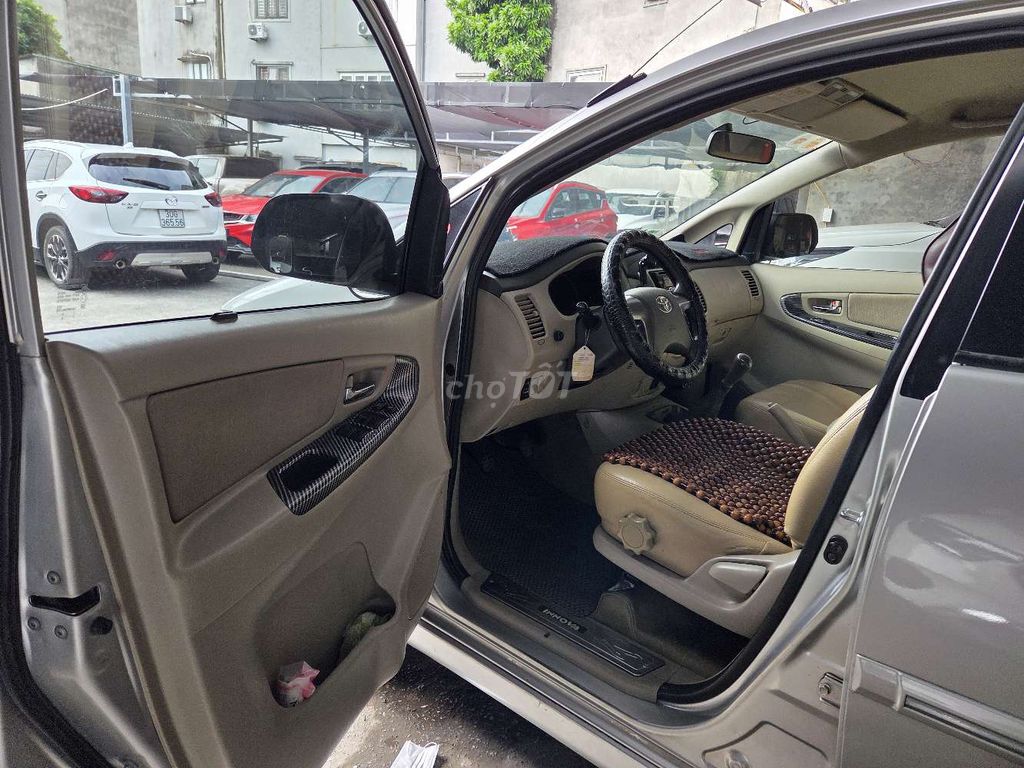 Toyota Innova 2015 2.0E Bạc. Mua bán Ô tô tại Quận Hoàng Mai Hà Nội được đăng bởi Xe Gia Minh hình 6