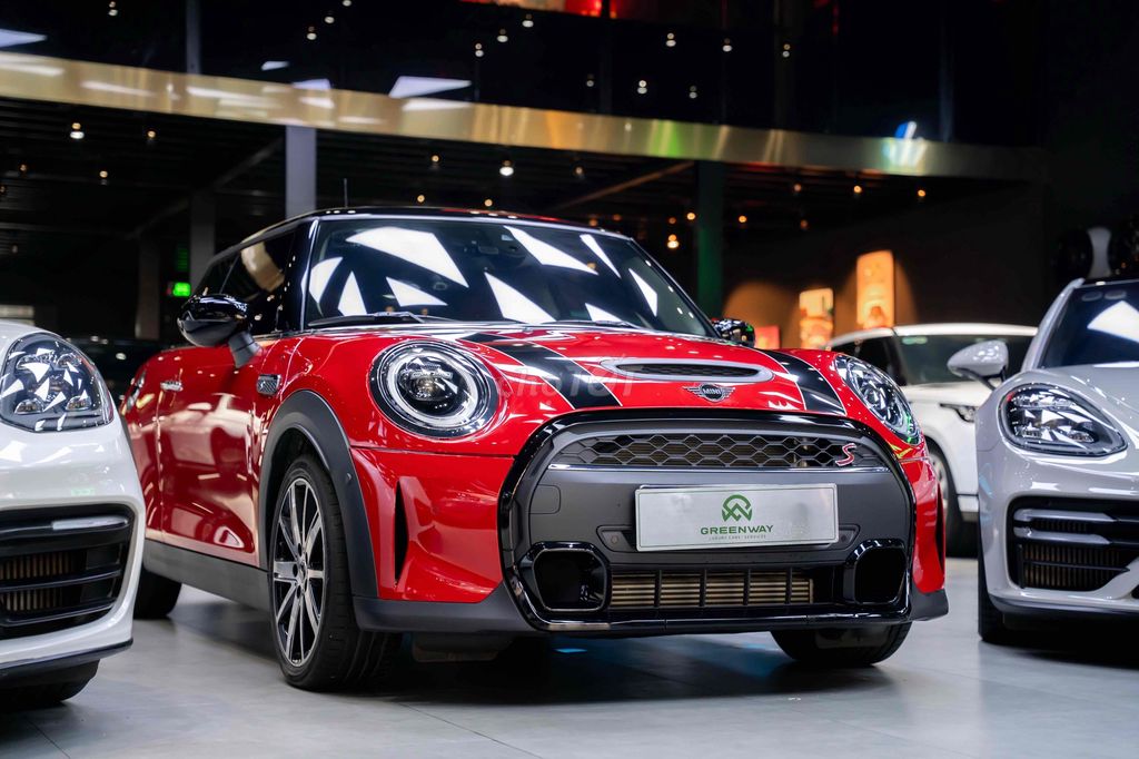 MINI Cooper S 2022 красный, пробег 2.400 км