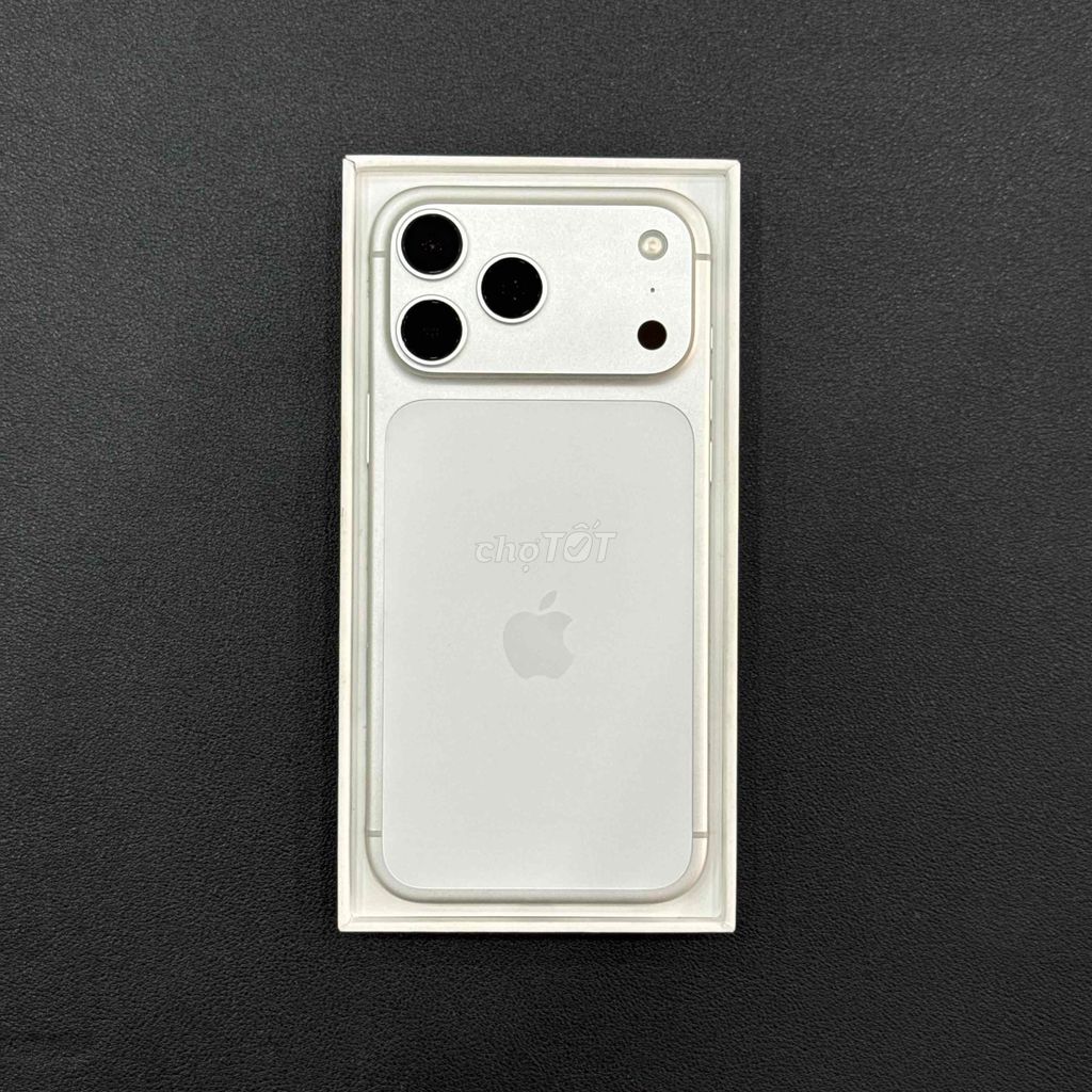 iPhone 17 Pro Max 256GB Bạc Chính hãng VN/A. Mua bán Điện thoại tại Thành phố Buôn Ma Thuột Đắk Lắk được đăng bởi Nguyễn Hoàng hình 1