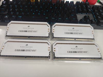 HN cần pass kit ram 32GB 8x4 DDR4 3600MHZ