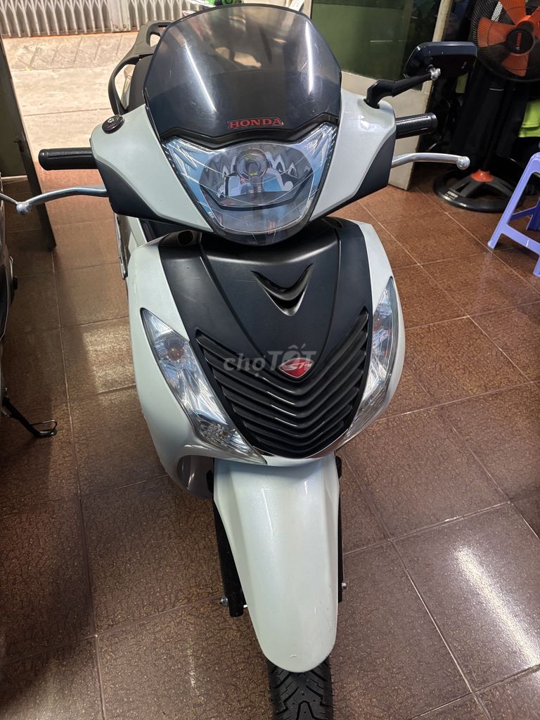 Bán xe SH. Mua bán Xe máy tại Quận 6 Tp Hồ Chí Minh được đăng bởi Tài hình 5