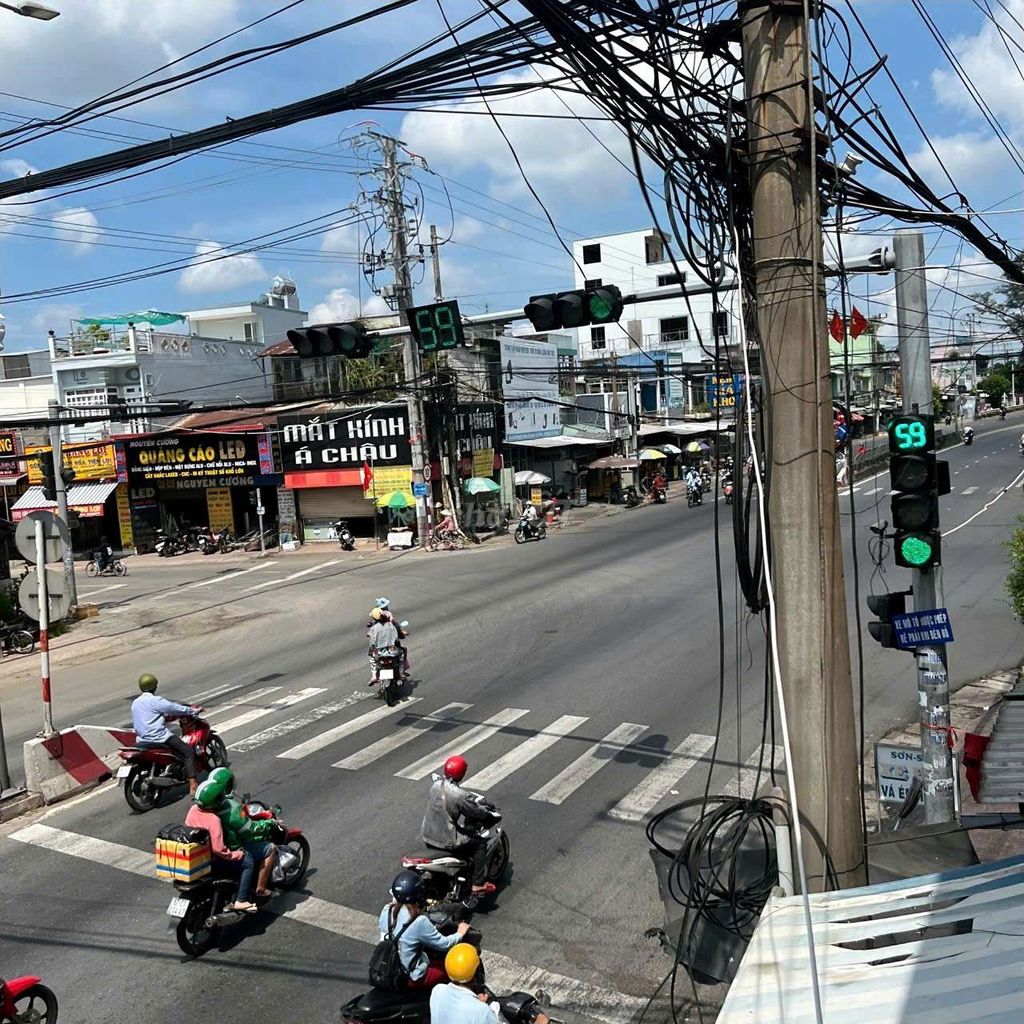Nhà Mặt Tiền Ngay Ngã 4 Cai Lậy. Cho thuê văn phòng, mặt bằng kinh doanh tại Thị xã Cai Lậy Tiền Giang được đăng bởi Dương Huy hình 4