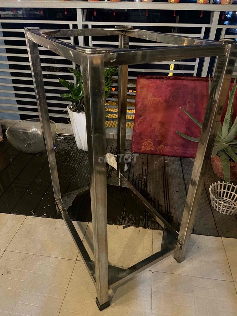 Kệ inox để máy giặt hoặc phơi đồ. Mua bán Tủ, kệ gia đình tại Quận 7 Tp Hồ Chí Minh được đăng bởi Phượng hình 1