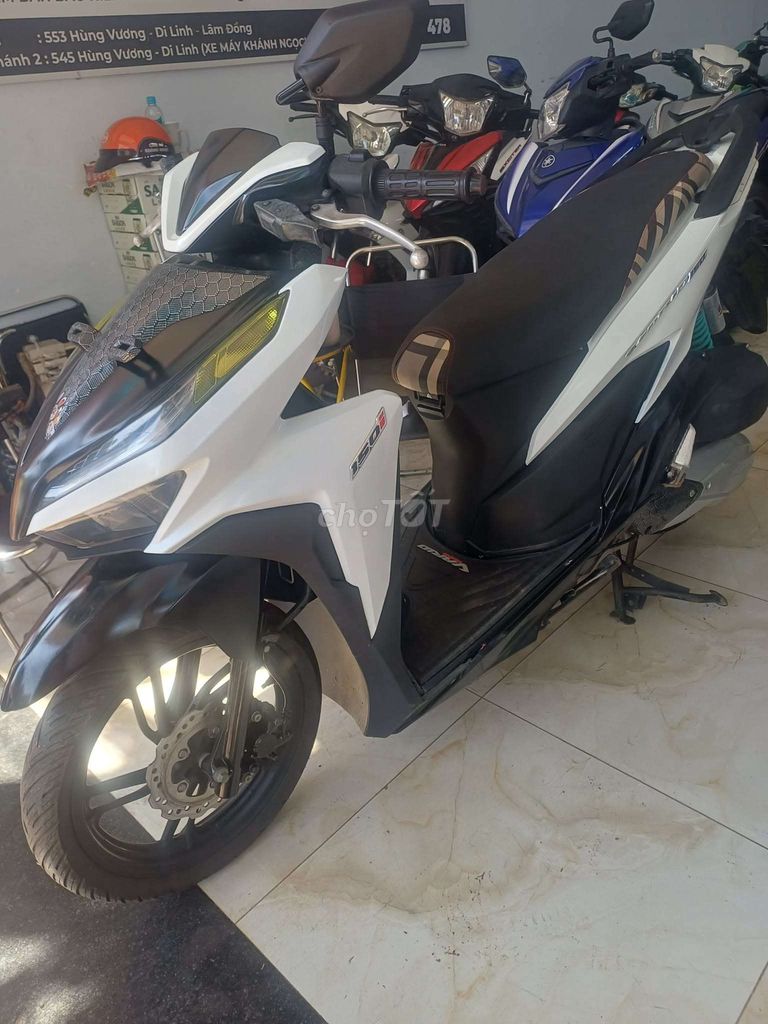 Honda Vario 150i Trắng đen. Mua bán Xe máy tại Huyện Di Linh Lâm Đồng được đăng bởi xe  khánh ngọc và uy vũ hình 3