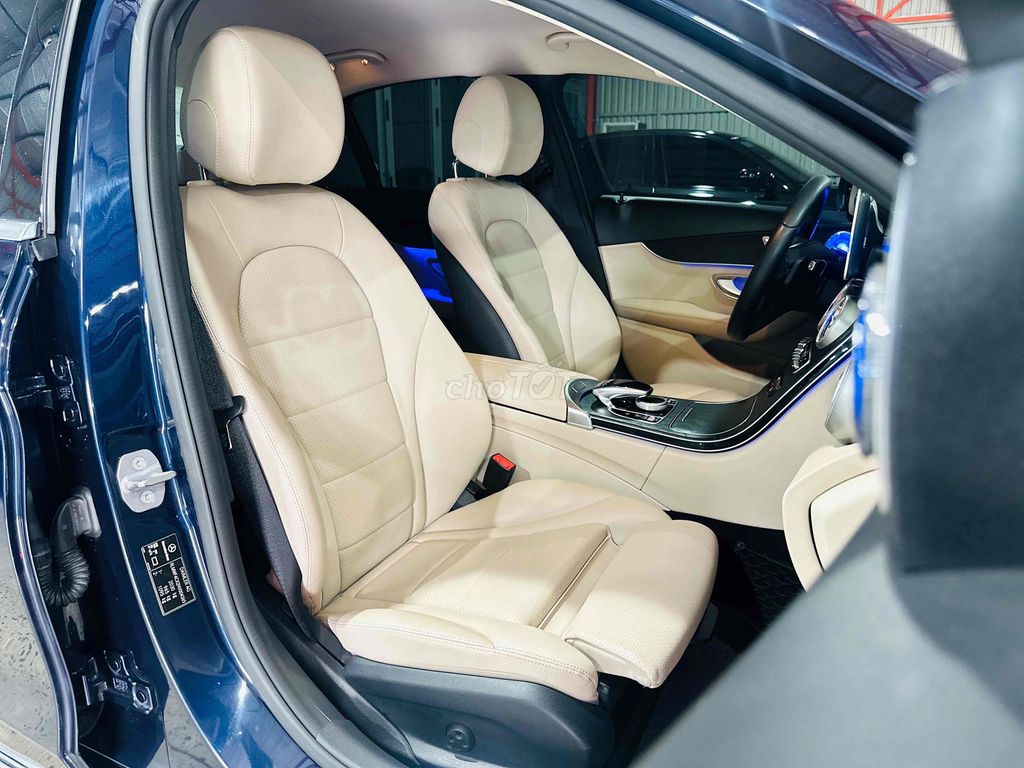 Mercedes Benz C200 Xanh/Kem 2017 LÊN NHIỀU ĐỒ CHƠI. Mua bán Ô tô tại Thành phố Thủ Đức Tp Hồ Chí Minh được đăng bởi Hứa Bửu hình 10