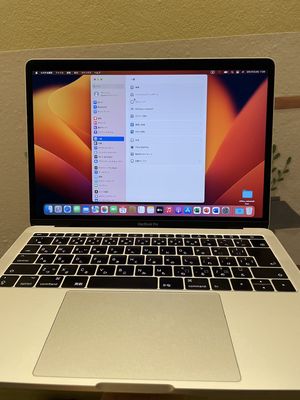 cần bán macbook pro 2017