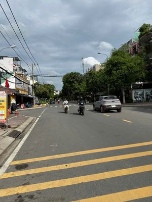 KHU BIỆT THỰ BÌNH LỢI.Mặt Tiền Bình Lợi 101 m2.5*20,3. Q. BÌNH THẠNH
