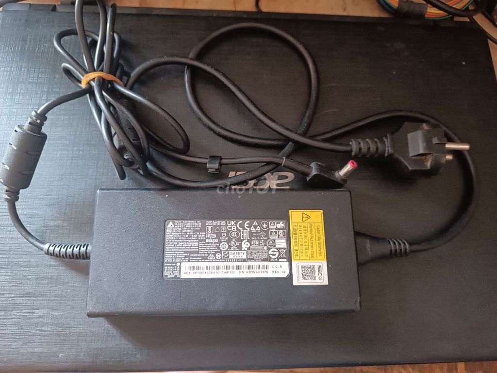 Sạc laptop Acer 180W đang hoạt động tốt. Mua bán Phụ kiện (Màn hình, Chuột...) tại Quận Hà Đông Hà Nội được đăng bởi  Minh Thiên hình 1
