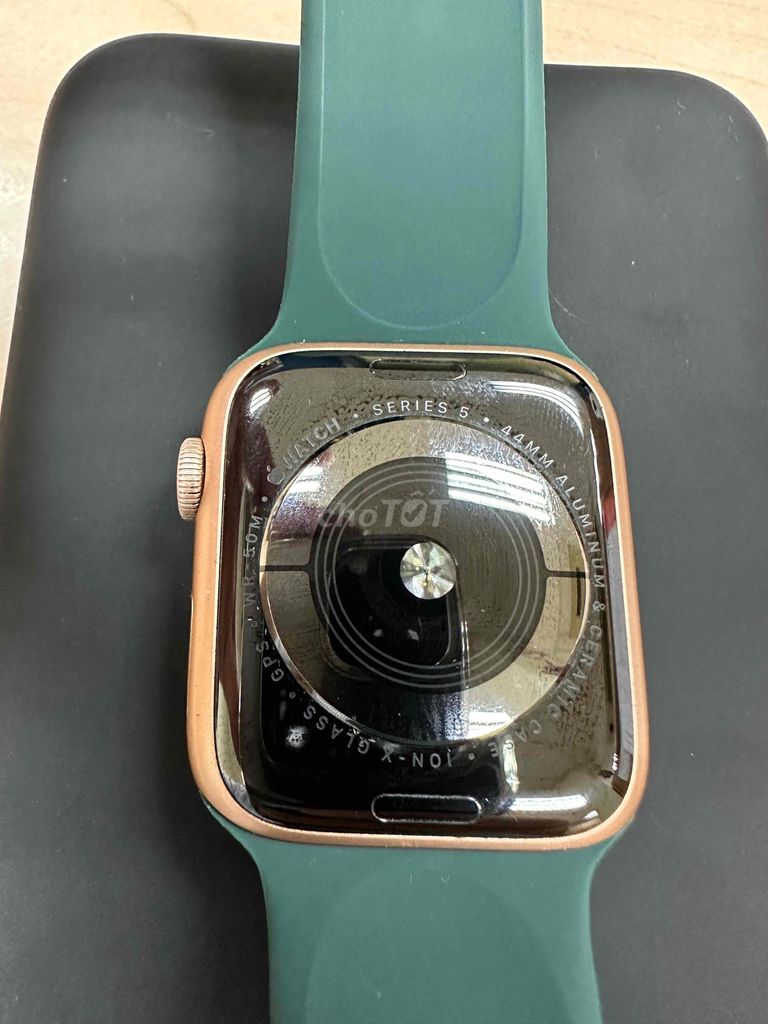 Apple Watch seri 5 44mm màu gold