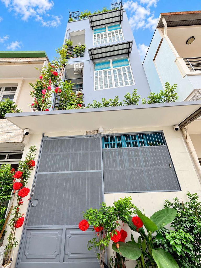 4 TẦNG SÂN THƯỢNG ĐÚC BTCT - 4X7M NỞ HẬU 6,1M - 2PN 3WC GẦN MẶT TIỀN