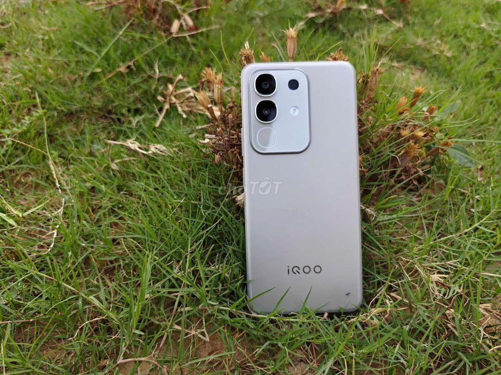iQOO Z10X Chip Mediatek 7300 New Seal 100% FullBox. Mua bán Điện thoại tại Quận Gò Vấp Tp Hồ Chí Minh được đăng bởi Võ Tấn Vui  hình 1