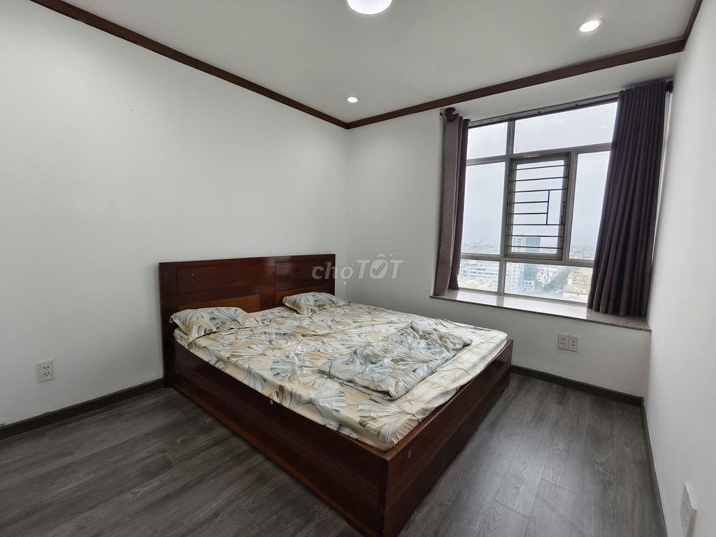 Spacious 2-bedroom apartment at HAGL Lake View Residence — photo 4