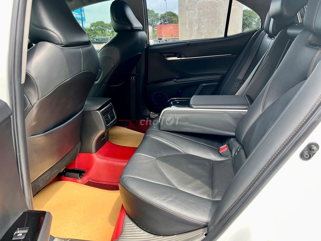 Camry 2019 2.5Q - 99891Km- XE ĐẸP - GIÁ CÒN GIẢM. Mua bán Ô tô tại Thành phố Thủ Đức Tp Hồ Chí Minh được đăng bởi Lê Phạm Như Ngọc hình 7