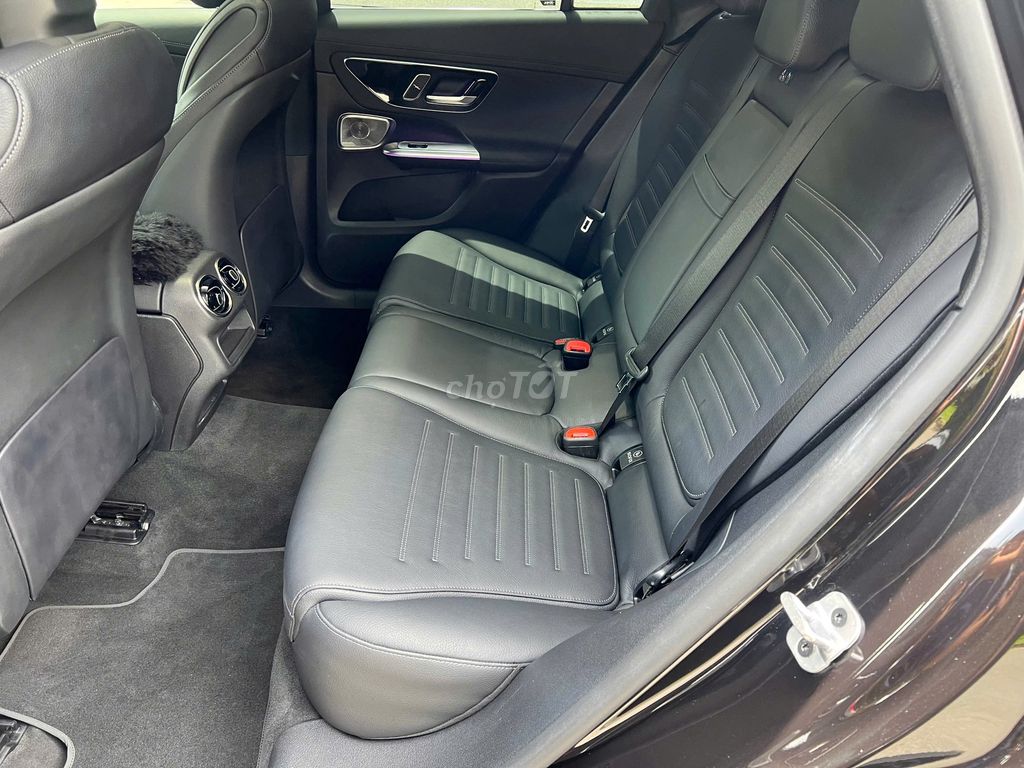 GLC 300 2023 SIÊU LƯỚT 5,100KM. Mua bán Ô tô tại Thành phố Thủ Đức Tp Hồ Chí Minh được đăng bởi Thái Phạm hình 12