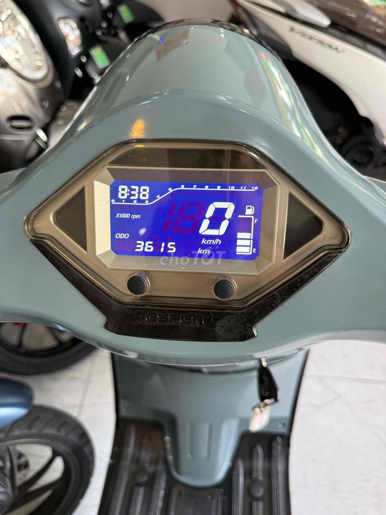 VESPA 50cc - 2024. Odo 3 Ngàn Km. BS 68. Mua bán Xe máy tại Thành phố Rạch Giá Kiên Giang được đăng bởi XE MÁY CŨ TÂN 128 hình 3