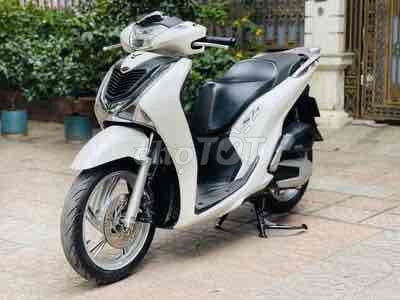 xe sh 125i đời 2017, xe ko đi tới nên cần bán. Mua bán Xe máy tại Huyện Tân Phú Đồng Nai được đăng bởi bích ngọc hình 1