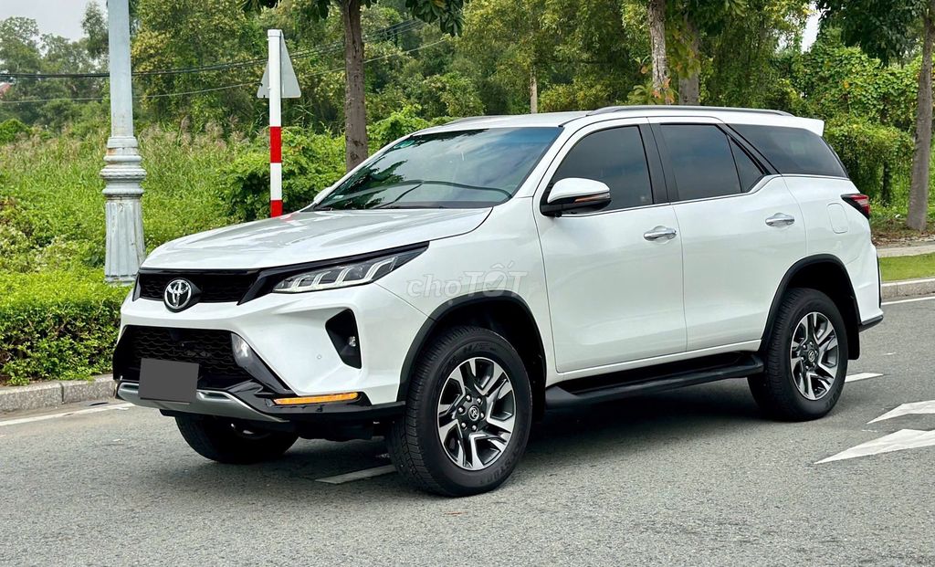 Toyota Fortuner Legender 4x2 AT 2023 - 29000 km. Mua bán Ô tô tại Thành phố Thủ Đức Tp Hồ Chí Minh được đăng bởi ĐỨC XE LƯỚT hình 2