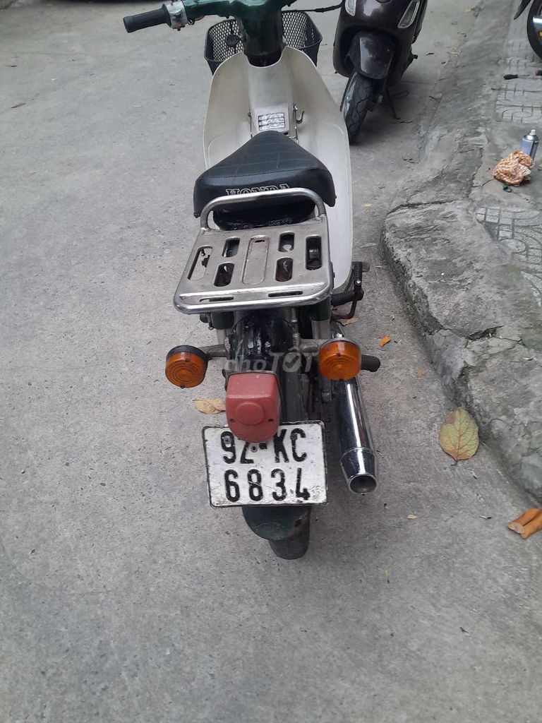 Xe Honda Cup 82 xe 50 của Nhật. Mua bán Xe máy tại Thị xã Điện Bàn Quảng Nam được đăng bởi Anh phúc hình 1