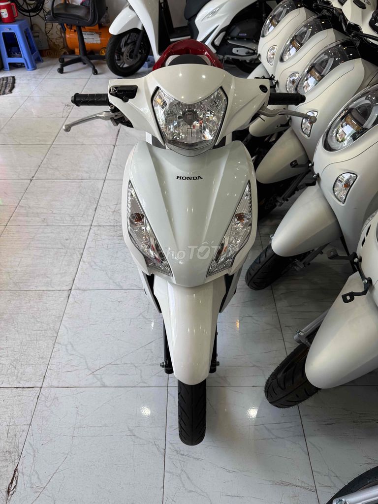 VISION 2019 - Xe Zin - BẢN ĐẶC BIỆT Khoá Smakey. Mua bán Xe máy tại Thành phố Rạch Giá Kiên Giang được đăng bởi XE MÁY CŨ TÂN 128 hình 4