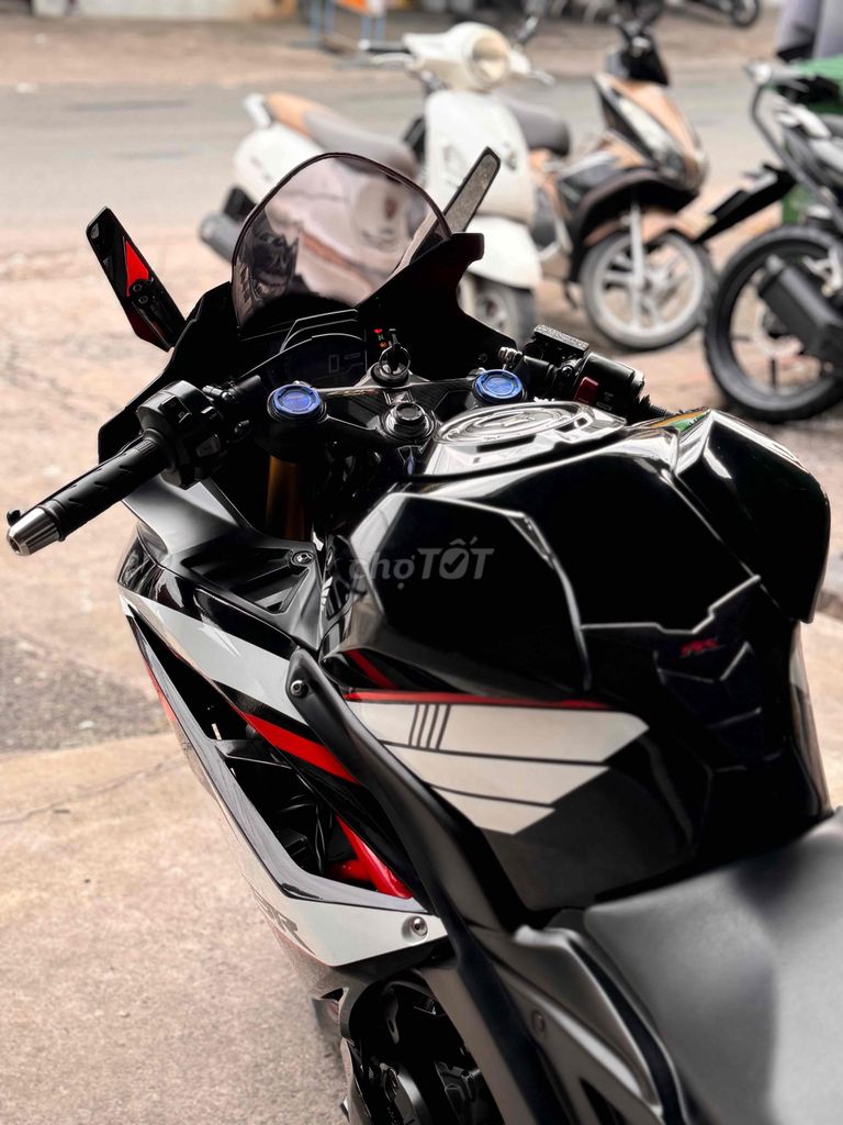 Cần bán Honda CBR250RR 2020 Abs Biển 66 9 chủ. Mua bán Xe máy tại Quận Bình Tân Tp Hồ Chí Minh được đăng bởi Việt Motor Bình Tân hình 7