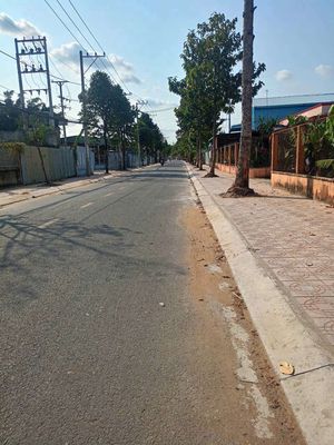 Đất lớn Mt đường Hoàng Anh, P Tân Khánh TP Tân An, Long An. Mua bán đất tại Thành phố Tân An Long An được đăng bởi TRƯƠNG VĂN SỰ 