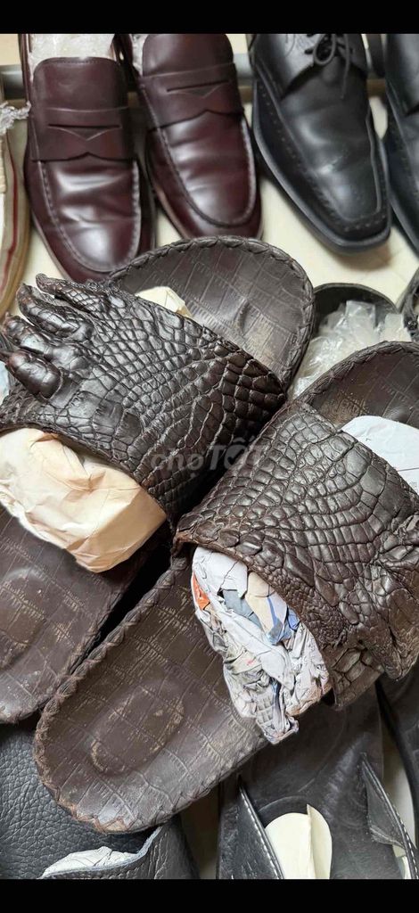 Dép da CA SAU THẬT 100% đã sử dụng size 40,5 -41,5. Mua bán Giày dép tại Huyện Châu Thành An Giang được đăng bởi GIÀY DA THẬT HÀNG SI CAO CẤP hình 1