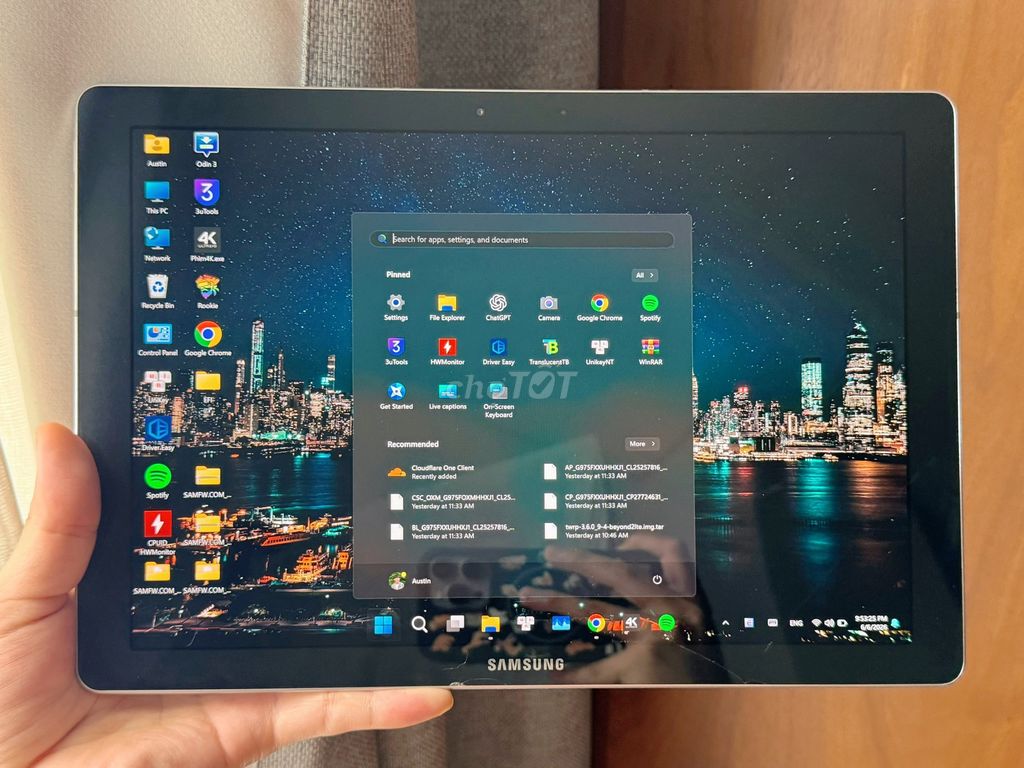 Galaxy Tab Pro S 4G 4/256gb Windows 11. Mua bán Máy tính bảng tại Quận Tây Hồ Hà Nội được đăng bởi Quân hình 1