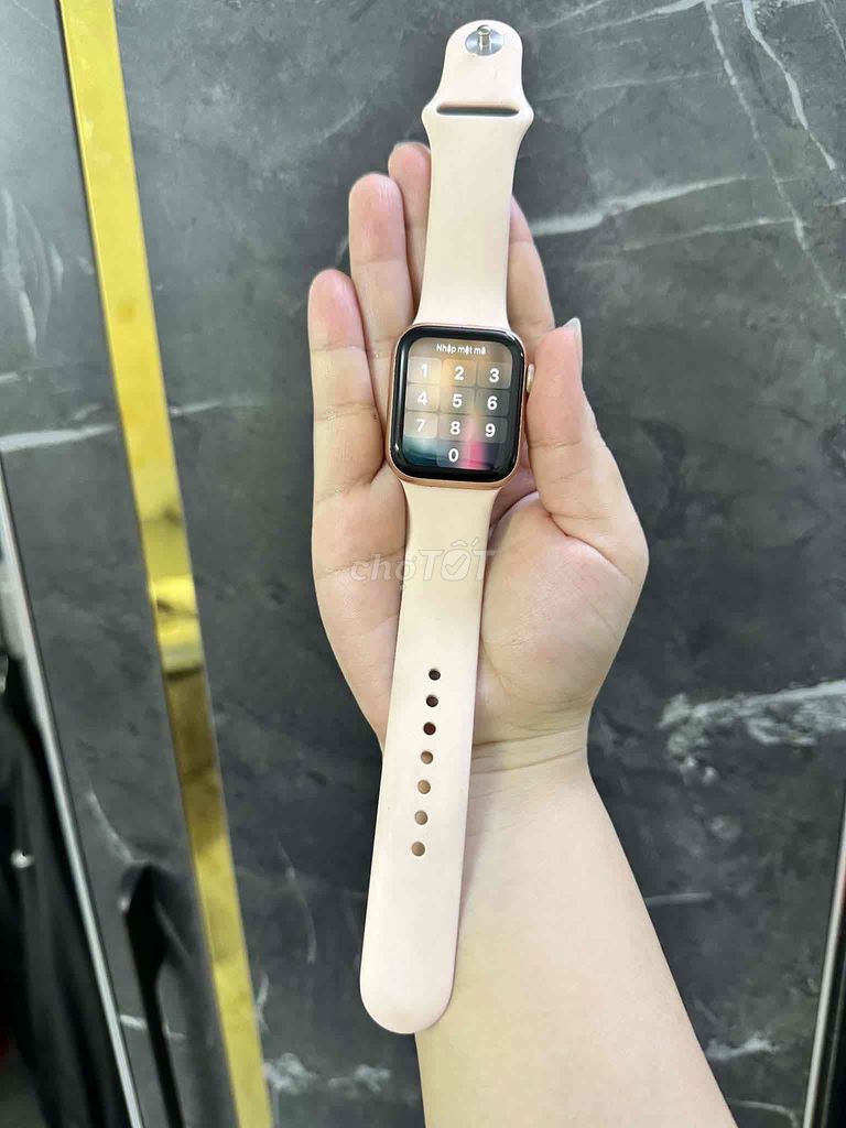 Apple Watch Series 6 40mm Hồng Mới 99%. Mua bán Thiết bị đeo thông minh tại Thành phố Biên Hòa Đồng Nai được đăng bởi Tí hình 1