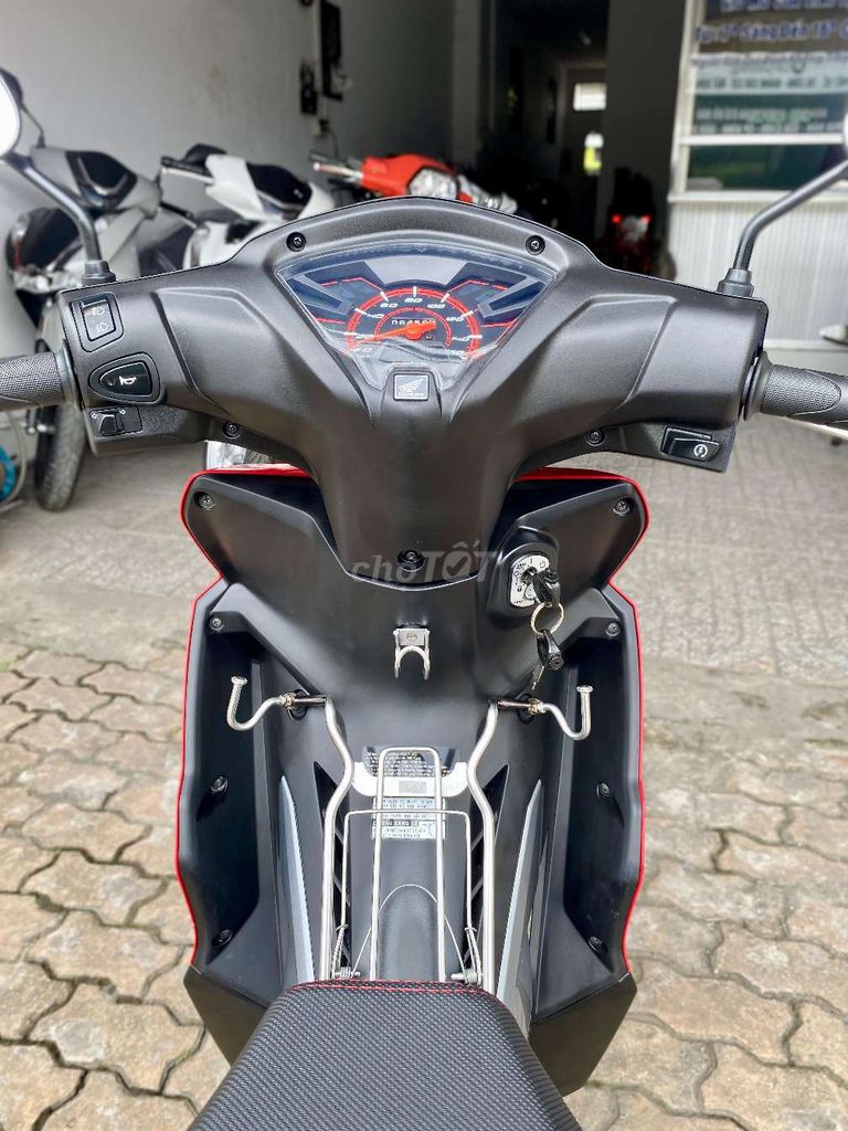 Honda Wave RSX Fi 2024 Siêu lướt 6.000Km. Mua bán Xe máy tại Quận Ninh Kiều Cần Thơ được đăng bởi Xe Máy TÂN LIÊN HƯNG 1 91B hình 7