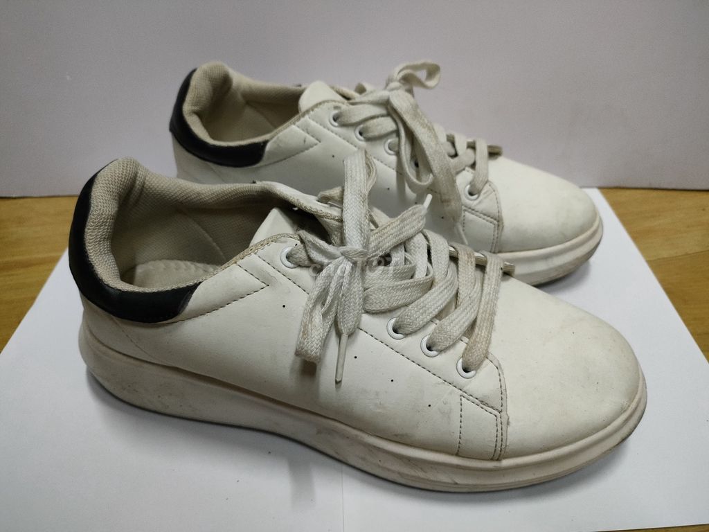 Giày Domba Chính hãng Size 42 . Mua bán Giày dép tại Quận 1 Tp Hồ Chí Minh được đăng bởi Tuấn  hình 1