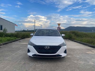 Hyundai Accent 2023 - 50000 km