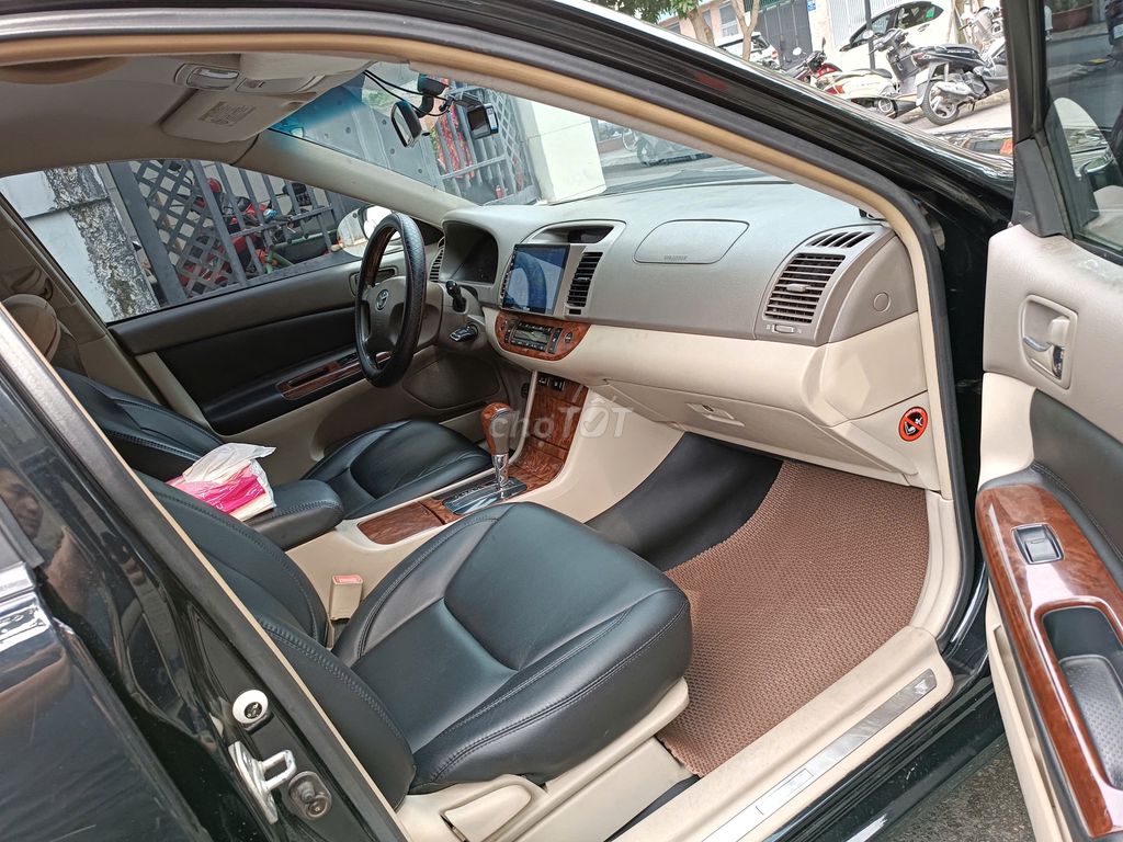 Toyota Camry 3.0V model 2004 màu đen cọp. Mua bán Ô tô tại Quận Gò Vấp Tp Hồ Chí Minh được đăng bởi Việt 8080 hình 5