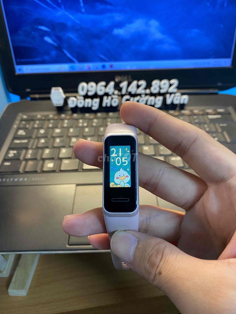 Huawei Band 4 Hồng nhạt Nữ. Mua bán Thiết bị đeo thông minh tại Huyện Định Quán Đồng Nai được đăng bởi Đinh Quốc Lộc hình 1