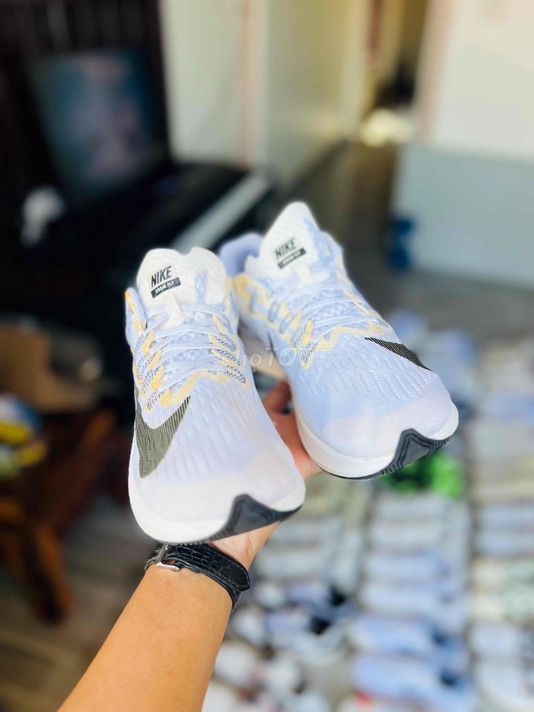 Giày chạy bộ Nike Zoom Fly Nam size 40. Mua bán Giày dép tại Thành phố Bà Rịa Bà Rịa - Vũng Tàu được đăng bởi Giày Si chính hãng nhập Thái trực tiếp  hình 1