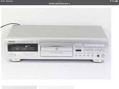 Đầu CD-R Teac cd-rw890 100v.