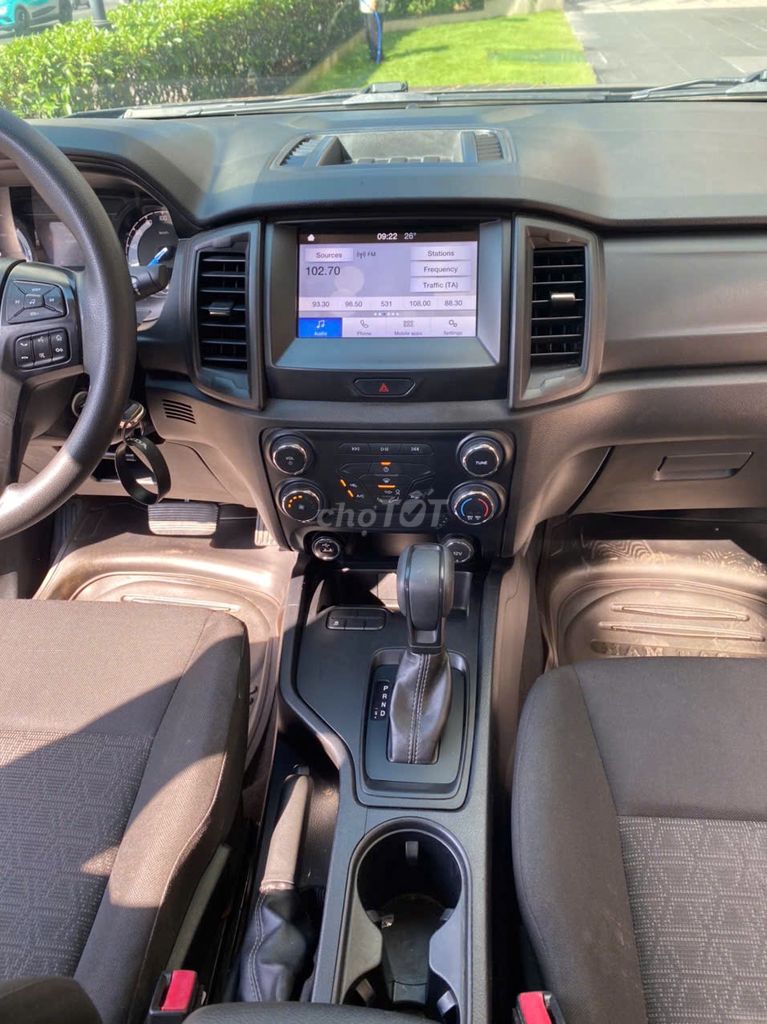 Ford Ranger 2020 XLS 2.2L 4x2 AT - 111500 km. Mua bán Ô tô tại Quận 1 Tp Hồ Chí Minh được đăng bởi Trần Hoàng Long hình 4
