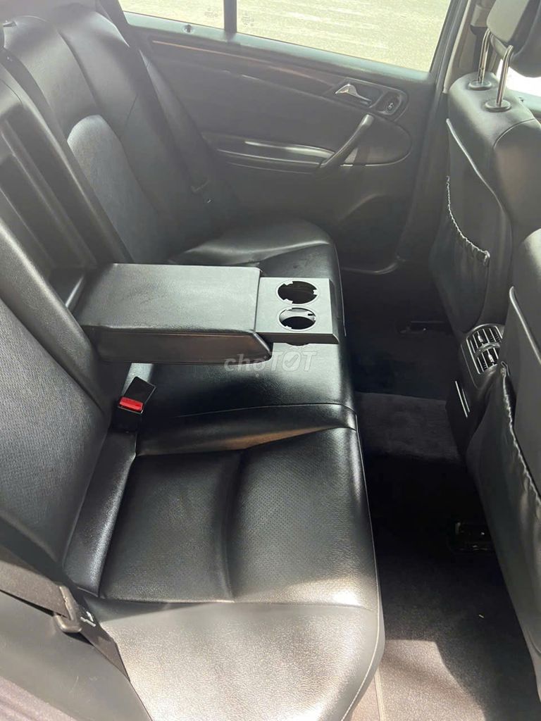 Mercedes C180-2004. Mua bán Ô tô tại Huyện Bình Chánh Tp Hồ Chí Minh được đăng bởi Hoàng Tú hình 8