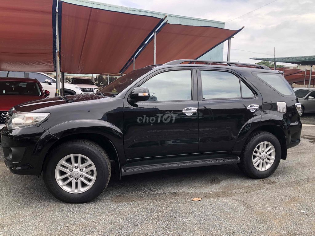 Toyota Fortuner 2.7G tự động xăng 2 cầu hàng hiếm. Mua bán Ô tô tại Quận 8 Tp Hồ Chí Minh được đăng bởi Nguyễn Duy hình 4