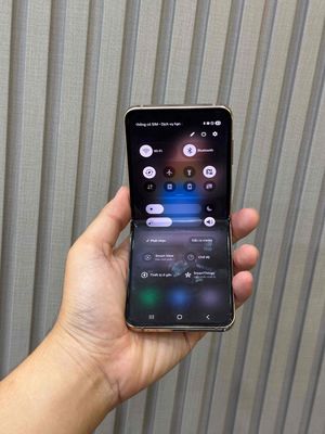 Samsung Z Flip 4 8/256 Bản Hàn zin đẹp 99 màn 120h