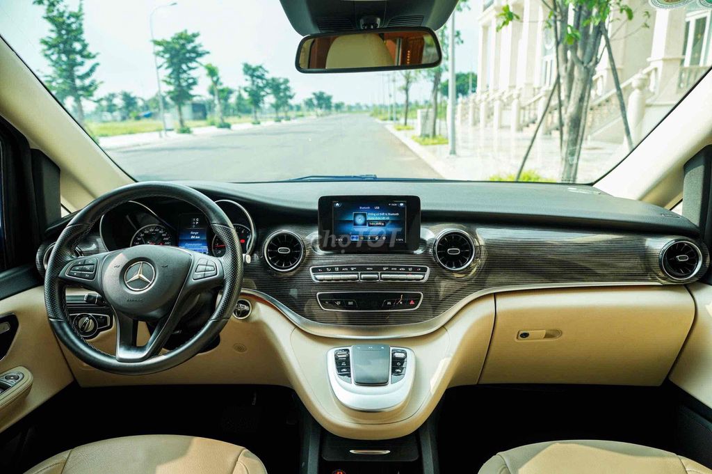 Mercedes Benz V Class 2021 V250 Luxury - 38000 km. Mua bán Ô tô tại Quận Tân Bình Tp Hồ Chí Minh được đăng bởi GREENWAY AUTO hình 7