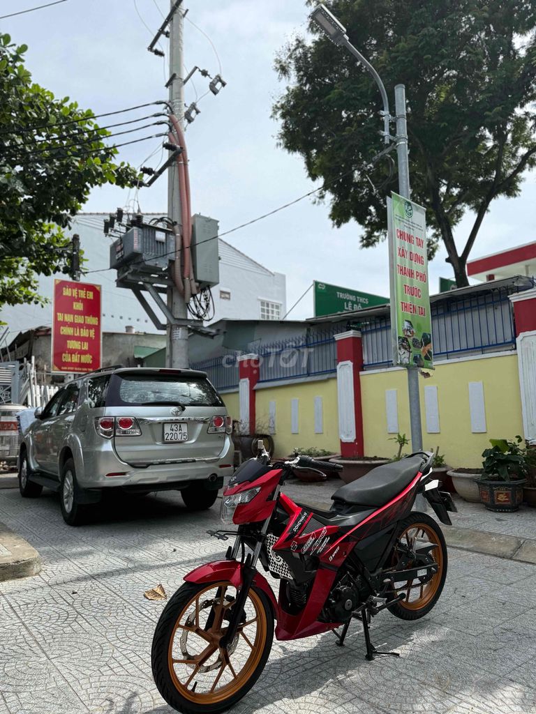 Nhượng lại Satria bs43 siêu đẹp máy móc nguyên rin. Mua bán Xe máy tại Quận Sơn Trà Đà Nẵng được đăng bởi Huan Motor hình 5