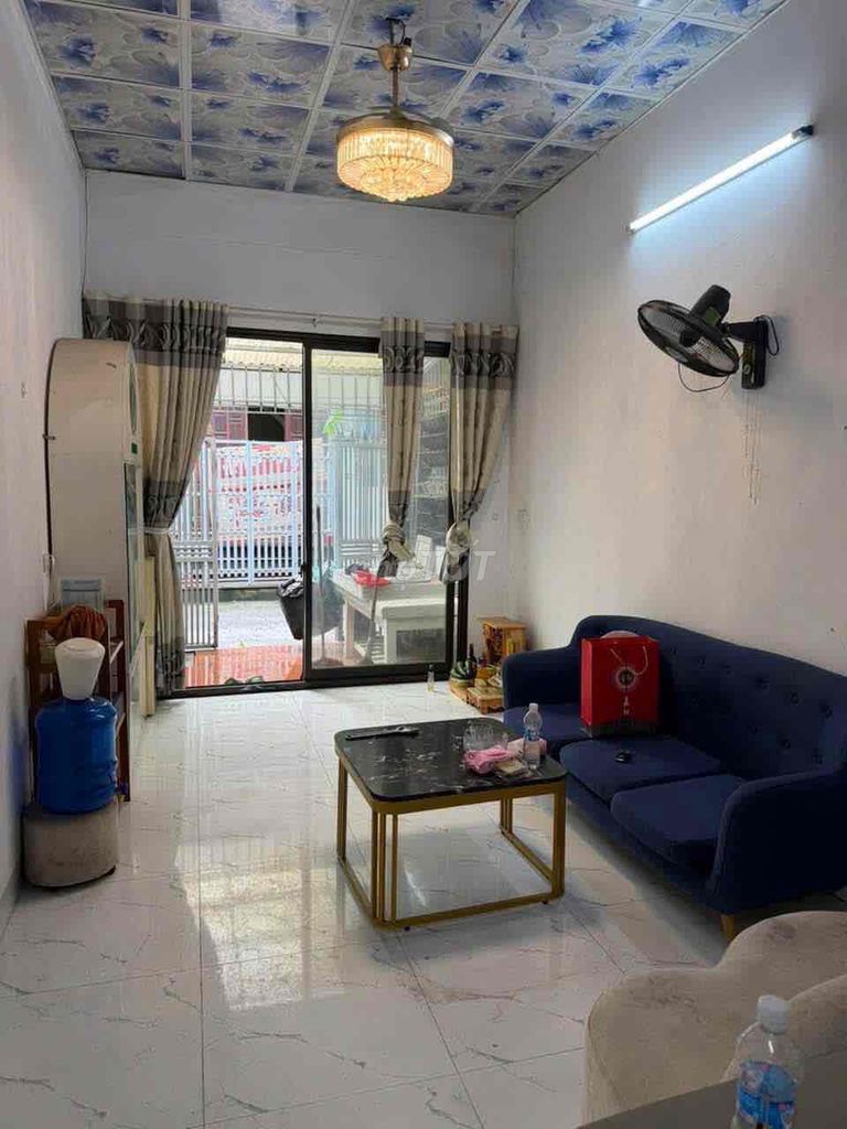 Cho thuê nhà Bát Khối mặt ngõ chính ô tô thông