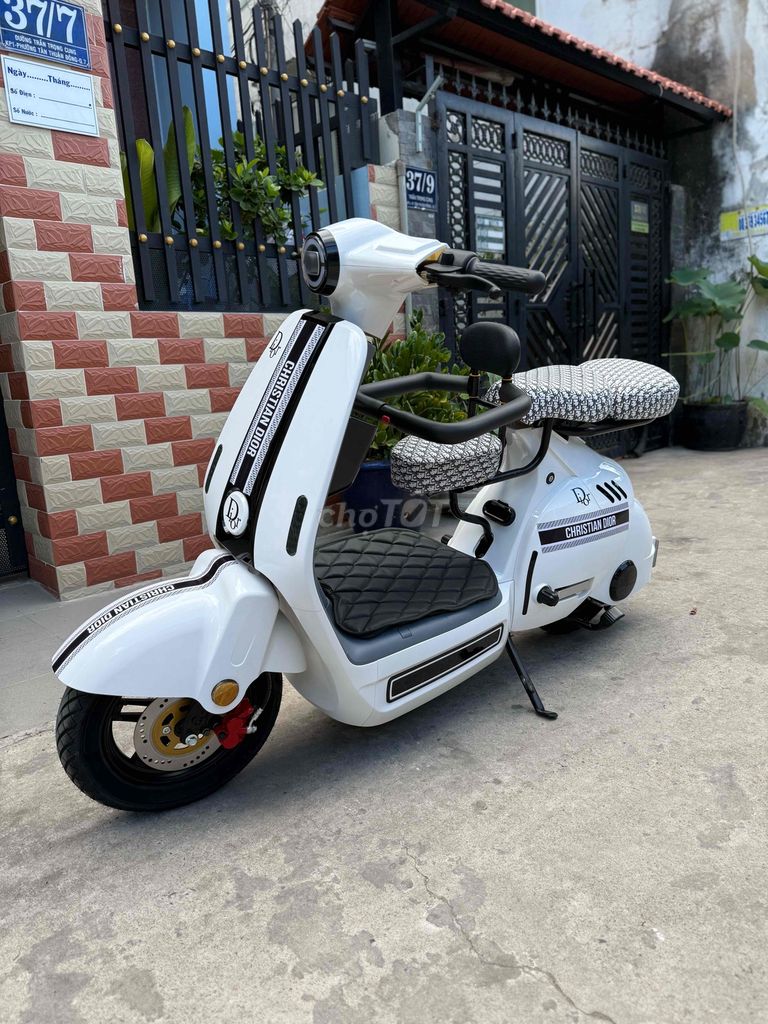 V1 PLUSS -Z3-D2-SLAY MỚI 100% BÌNH SẠC ĐẦY ĐỦ. Mua bán Xe điện tại Quận Bình Tân Tp Hồ Chí Minh được đăng bởi XE ĐIỆN GIÁ KHO hình 2