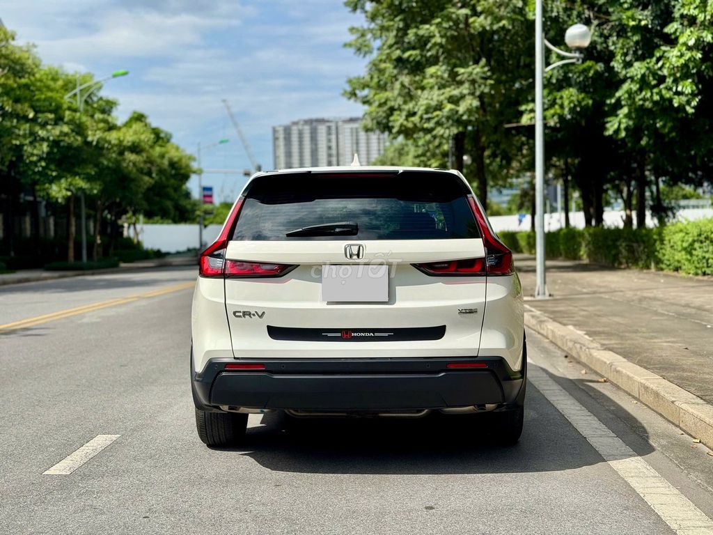 Honda CR V 2025 L - 10800 km. Mua bán Ô tô tại Quận Cầu Giấy Hà Nội được đăng bởi Hùng Eco Auto hình 9