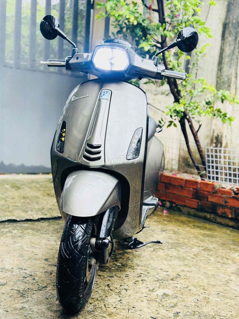 Piaggio Vespa Primavera 125CC 3VAL IE 2015, серый