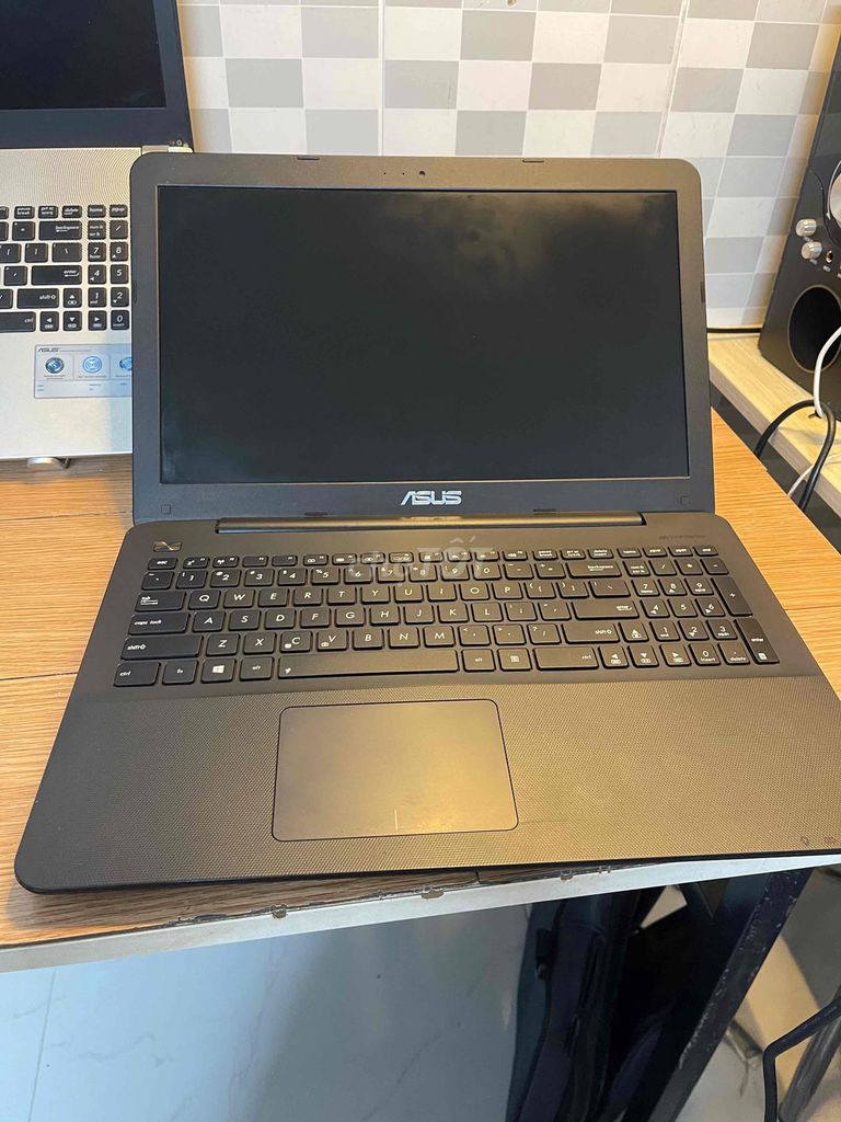 máy dư để lâu không sài nhớ i7 thế hệ 4 gì đó. Mua bán Laptop tại Quận Bình Thạnh Tp Hồ Chí Minh được đăng bởi Công Đức SCM hình 1