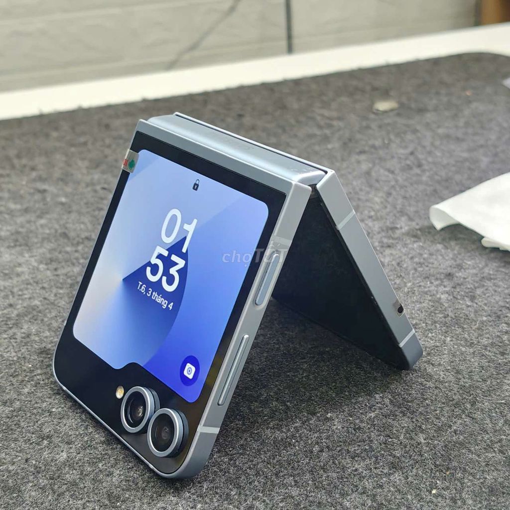 Samsung Z Flip 6 256GB Đã sử dụng. Mua bán Điện thoại tại Quận Thanh Xuân Hà Nội được đăng bởi tot didong hình 1