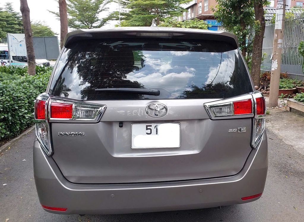 Xe Innova gia đình màu nâu đồng đời 2019. Mua bán Ô tô tại Quận Gò Vấp Tp Hồ Chí Minh được đăng bởi Anh Danh hình 10
