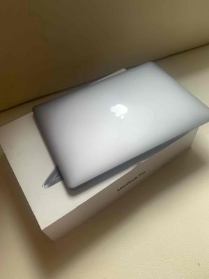 macbook pro a2159 dư xài